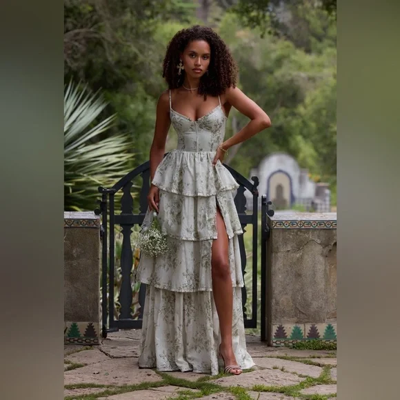 V. Chapman White Sleeveless Tiered Maxi Dress - Picture 1 of 8